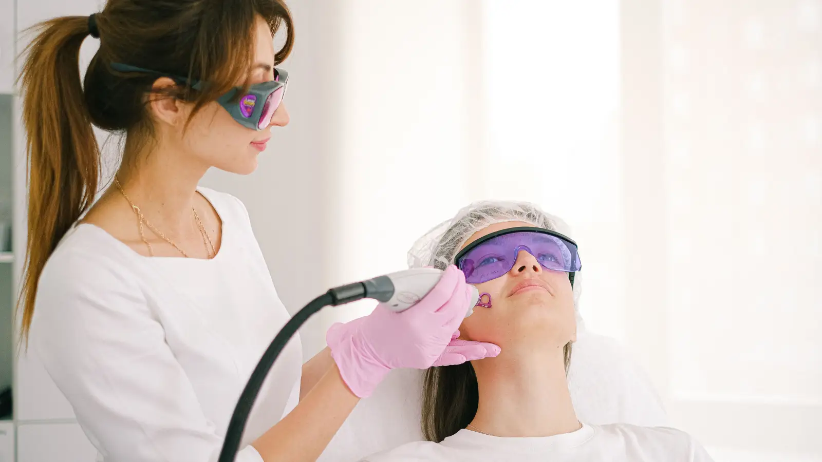 Alexandrite Laser for Spots: The Skin Type That Must Avoid It