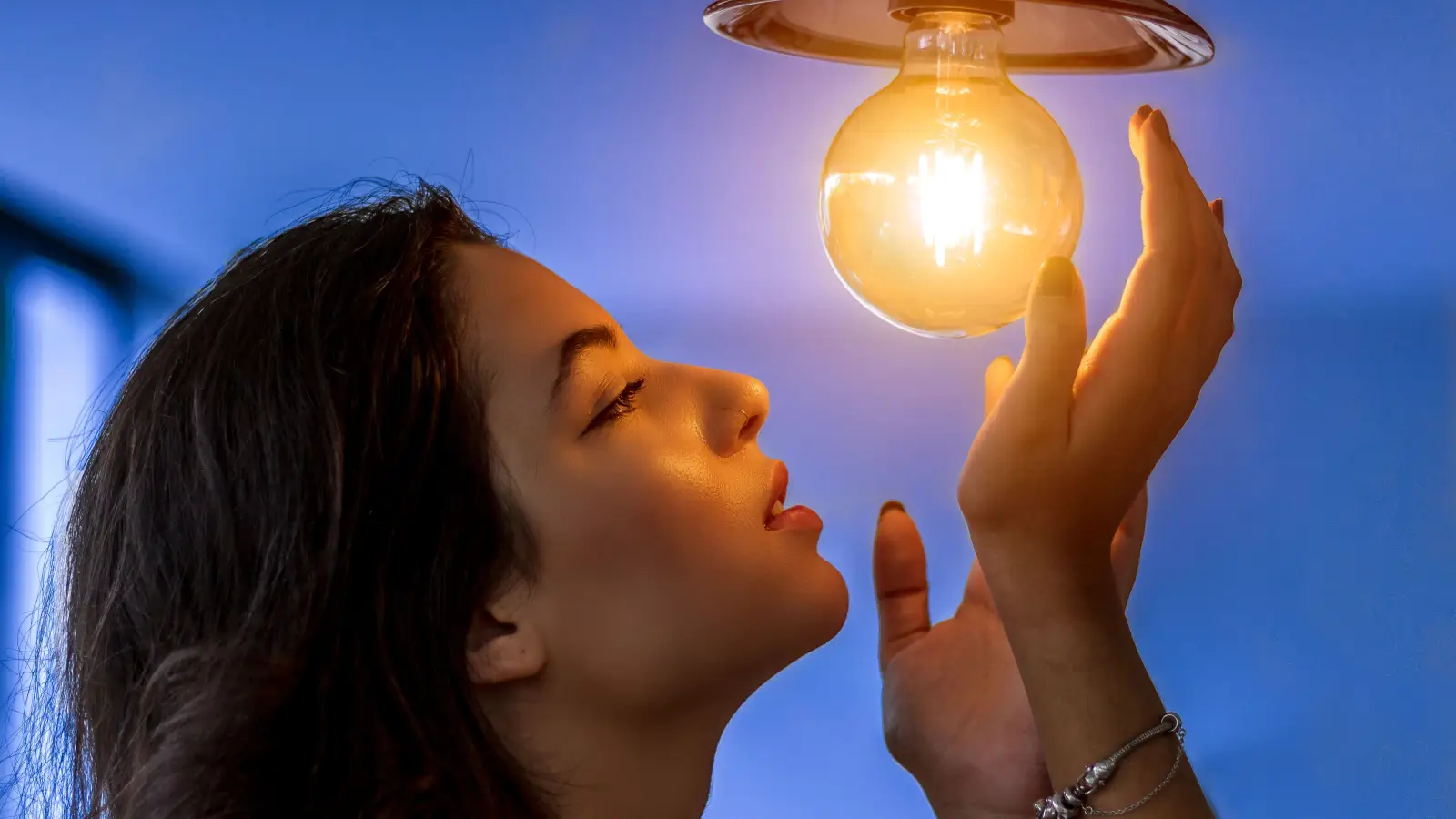 Does Indoor Light Darken Your Spots? The Blue Light Research Most Miss