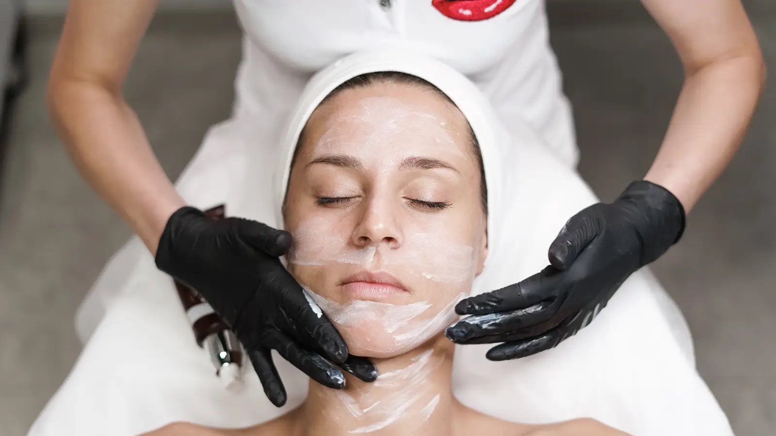 Your 4-6 Session Microdermabrasion Plan for Clearer Skin